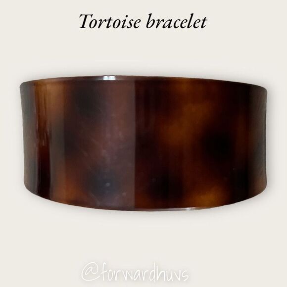 Bundle Sale 3 for $15 | Tortoise Colored Plastic Bracelet - Picture 7 of 10
